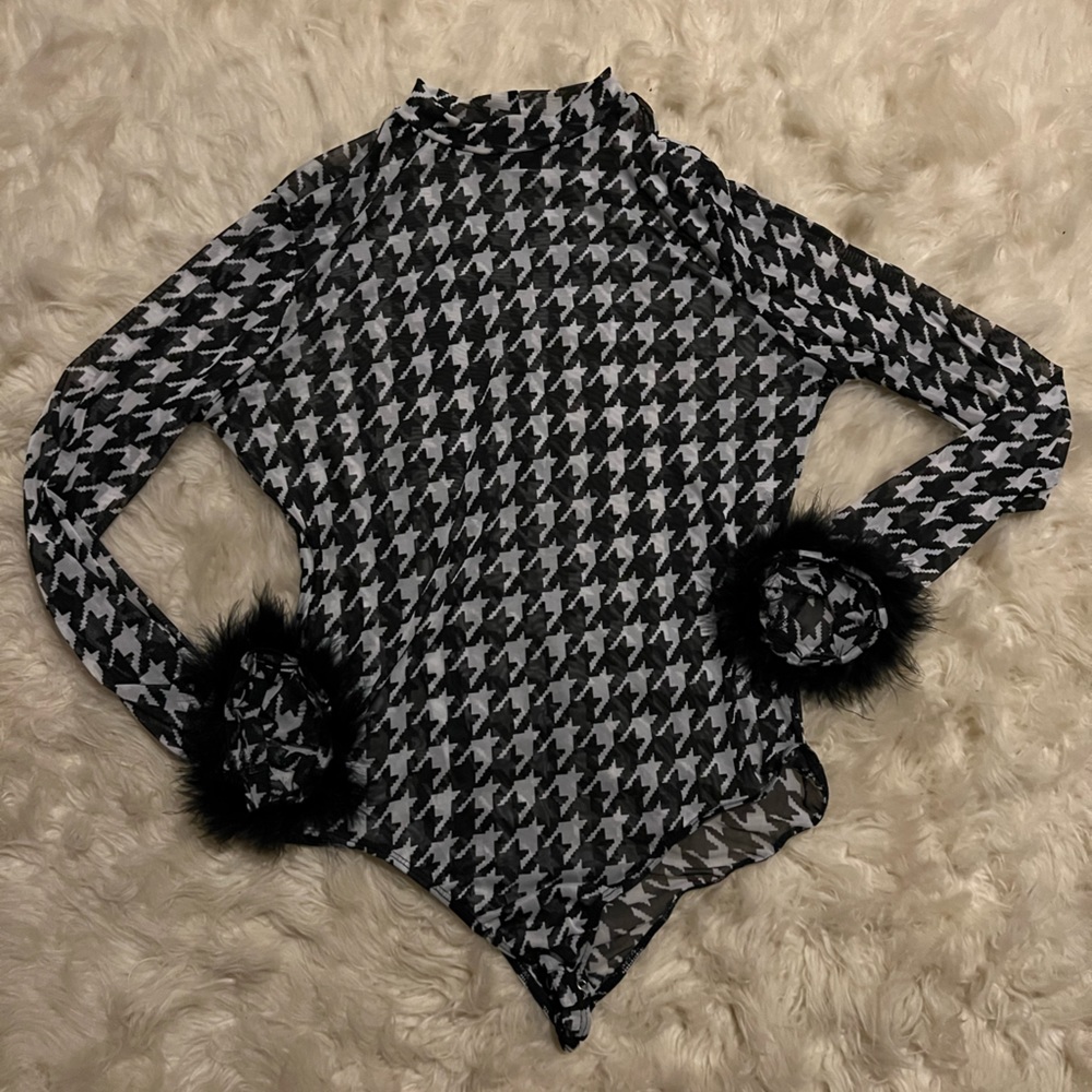 Mesh body suit feather sleeves